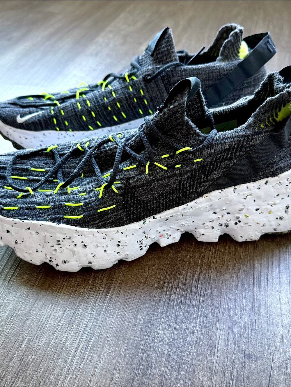 Nike Space Hippie 04 Black Volt Men’s 12 CZ6398-010 Excellent Used